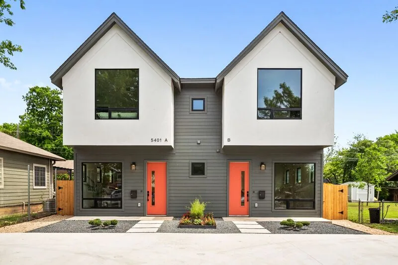 Project photograph published on the Hartel Homes LLC website